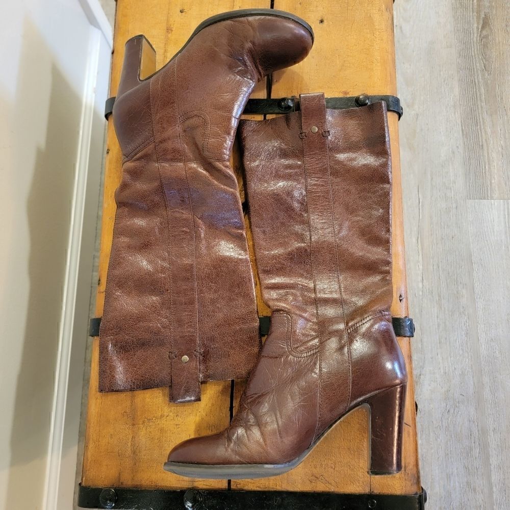 Nicole Fargo brown leather boots size 8